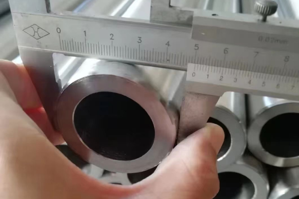 Hone Tube 01